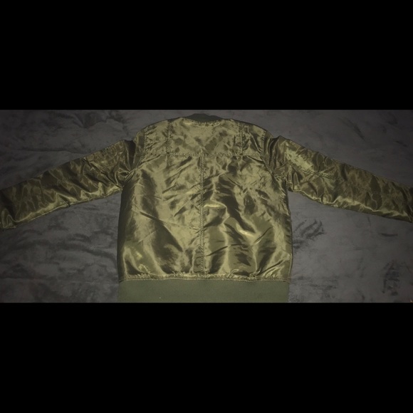 Bomber jacket - Picture 3 of 4